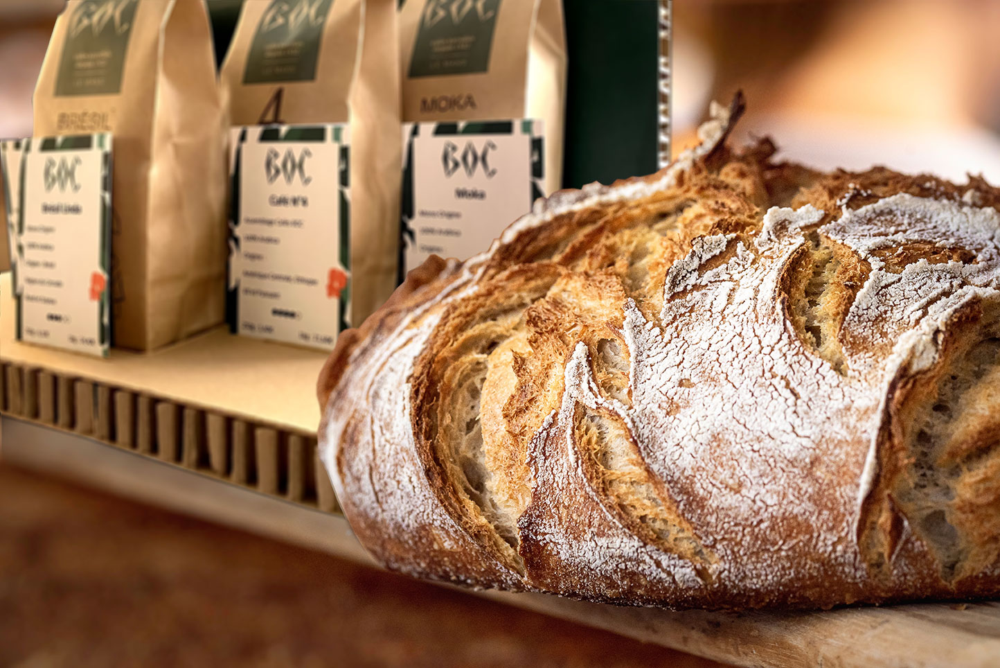 cafe-pain-sarthe Boc a eu l'idée de vendre son café dans les boulangeries de Sarthe.